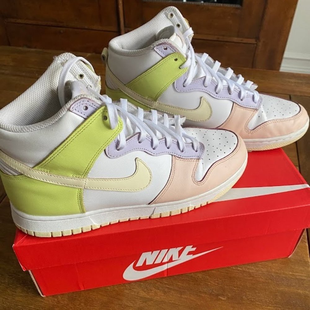 Nike Dunk High Pastel - Size 10